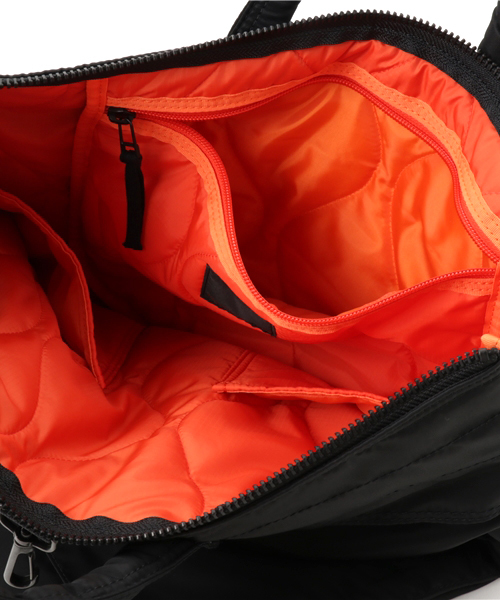 HYSTERIC GLAMOUR（ヒステリックグラマー）の「エアフォースナイロン ヘルメットバッグ BIG（トートバッグ・メンズ・カーキ/グリーン系カモフラージュ/ブラック・FREE）」の4枚目の写真