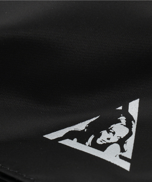 HYSTERIC GLAMOUR（ヒステリックグラマー）の「エアフォースナイロン ヘルメットバッグ BIG（トートバッグ・メンズ・カーキ/グリーン系カモフラージュ/ブラック・FREE）」の13枚目の写真