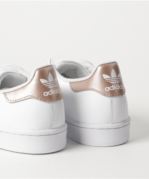 adidas（アディダス）の「オリジナルス スーパースター [SUPERSTAR W]（スニーカー・レディース・ホワイト・25.5cm/23.0cm/22.0cm/22.5cm/23.5cm/24.0cm/24.5cm/25.0cm）」の7枚目の写真