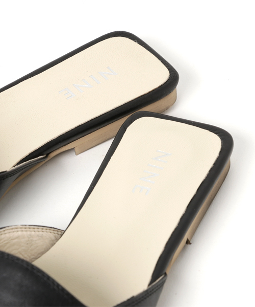 NINE（ナイン）の「スクエアーパントゥーフル 　　（シューケア用品・レディース・ブラック/ゴールド・L/M/S）」の7枚目の写真