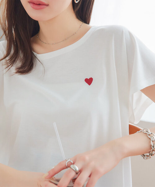 KOBE LETTUCE（コウベレタス）の「選べる柄プリントデザインビッグシルエット半袖Tシャツ（Tシャツ/カットソー・レディース・ホワイト系その他3/グレー系その他7/ピンク系その他7/ブラック系その他4/その他10/ホワイト系その他2/ピンク系その他4/ピンク系その他5/ブラック系その他7/その他11/その他12/グレー系その他5/その他2/その他5/ピンク系その他2/ピンク系その他3/ブルー系その他7/その他4/その他7/ブラック系その他3/ブラック系その他5/その他9/ブルー系その他5/ブラック系その他2/その他14/グレー系その他2/グレー系その他3/グレー系その他4/ホワイト系その他4/ホワイト系その他5/ホワイト系その他7/ブルー系その他2/ブルー系その他3/ブルー系その他4/その他3/パープル系その他3/パープル系その他4/パープル系その他7/パープル系その他2/パープル系その他5/その他16/その他17/その他15/その他19/その他18/その他1/ホワイト系その他/ブラック系その他/グレー系その他/ベージュ系その他/グリーン系その他/ブルー系その他/パープル系その他/ベージュ系その他2/ベージュ系その他3/ベージュ系その他4/ベージュ系その他5/グリーン系その他2/グリーン系その他3/グリーン系その他5/ベージュ系その他6/その他20/その他21/その他22/その他23/その他24/その他25/ベージュ系その他7/ブラウン系その他2/ブラウン系その他4/ブラウン/ブラウン系その他3/ブラウン系その他/ブラック/ブルー/カーキ/その他/ベージュ/オフホワイト/チャコール/その他28/ネイビー/その他27/ラベンダー/その他32/その他26/その他30/その他31/その他29/グレー系/ネイビー系/ブラック系/ホワイト系/ブラック系1/ホワイト系1/グレー系1/ネイビー系1/ブラック系2/ホワイト系2/ネイビー系2/ブラック系3/ネイビー系3/ホワイト系3/ネイビー系4/ブラック系4/ホワイト系4/ホワイト系5/ブラック系5/ネイビー系5・FREE）」の12枚目の写真