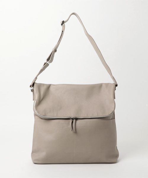 knot yacht(ノットヨット)の「レザーショルダーバッグ(ショルダーバッグ・レディース・ライトグレー/ライトブラウン/ブラック・FREE)」の1枚目の写真