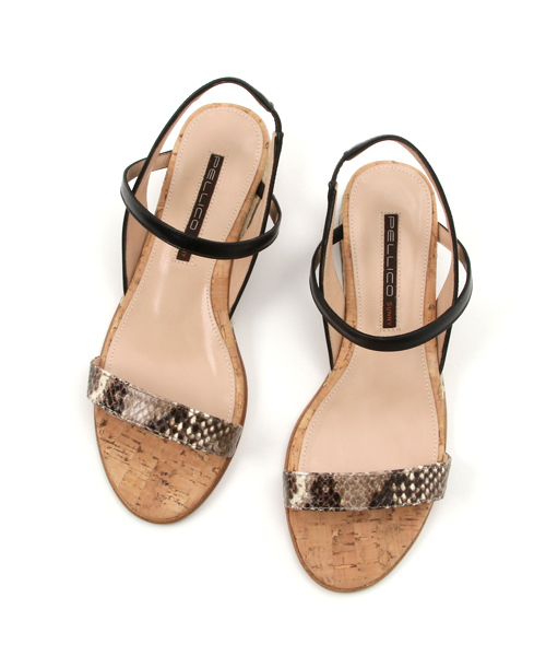 PELLICO SUNNY（ペリーコサニー）の「PELLICO SUNNY（ペリーコサニー）アンクルストラップサンダル（サンダル・レディース・ブラック/ネイビー・37/38/36）」の8枚目の写真