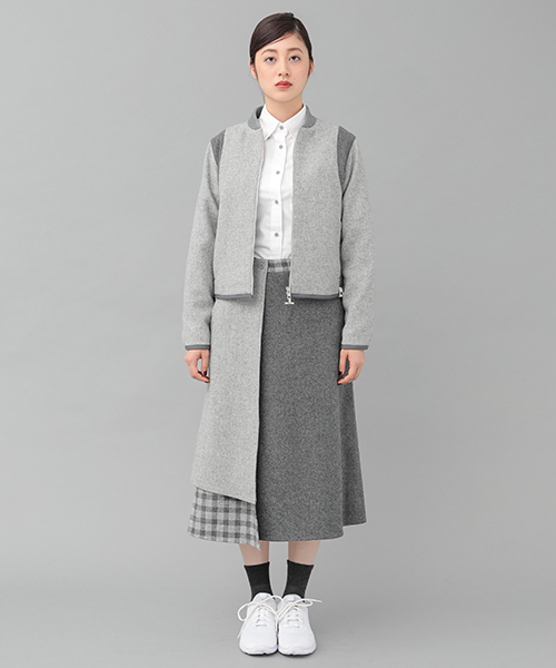 koe×THOM BROWNE（コエトムブラウン）の「[KOE×THOM BROWNE]WOMENS 