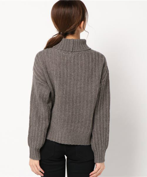 RIVE DROITE(リヴドロワ)の「スイビヤーンハイビネックニット(ニット/セーター・レディース・ダークグレー/オレンジ・FREE)」の4枚目の写真