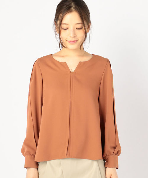 SHIPS（シップス）の「シフォンスリーブブラウス（シャツ/ブラウス・レディース・オフホワイト/キャメル/ネイビー・ONE SIZE）」の6枚目の写真