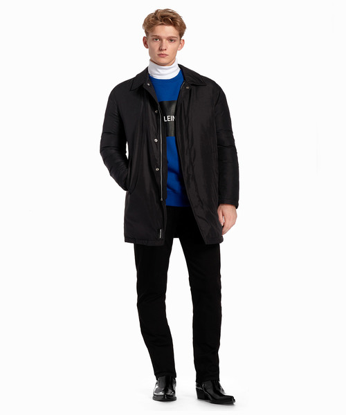 Calvin Klein Jeans(カルヴァンクラインジーンズ)の「ボディ スリム ブラック ジーンズ CKJ027(デニムパンツ・メンズ・ブルー・32inch/30inch/28inch/34inch/31inch/29inch/33inch)」の2枚目の写真