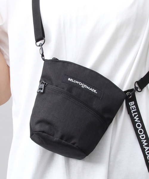 BELLWOODMADE（ベルウッドメイド）の「【 BELLWOODMADE / ベルウッドメイド 】 CHALK チョーク / サコッシュ / チョークバッグ（ショルダーバッグ・メンズ・ブラック/パープル/イエロー/カモフラージュ/ブラック系その他/グレー系その他/カラフル・FREE）」の3枚目の写真