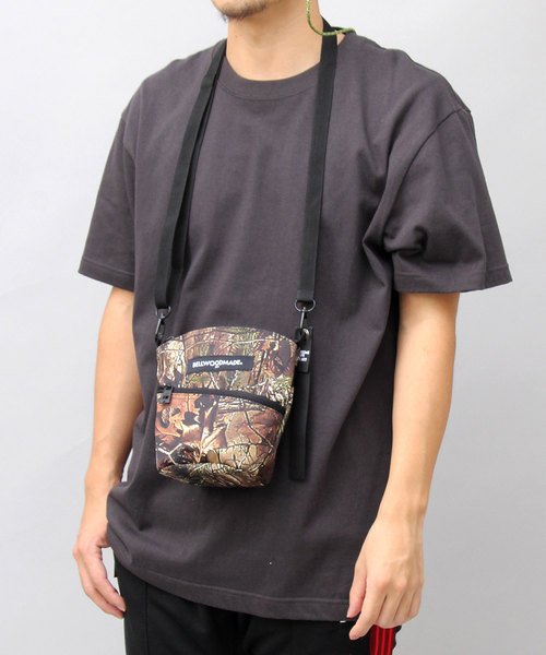 BELLWOODMADE（ベルウッドメイド）の「【 BELLWOODMADE / ベルウッドメイド 】 CHALK チョーク / サコッシュ / チョークバッグ（ショルダーバッグ・メンズ・ブラック/パープル/イエロー/カモフラージュ/ブラック系その他/グレー系その他/カラフル・FREE）」の6枚目の写真