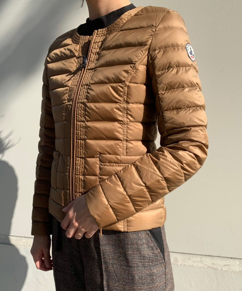 J.O.T.T(ジョット)の「JOTT ノーカラー パッカブル ダウンジャケット /9800-DOUDA(ダウンジャケット/コート・レディース・ベージュ/ネイビー/イエロー・S)」の13枚目の写真