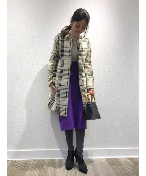 YECCA VECCA(イェッカヴェッカ)の「・レトロチェックコート(ダウンジャケット/コート・レディース・ホワイト/ネイビー・FREE)」の2枚目の写真