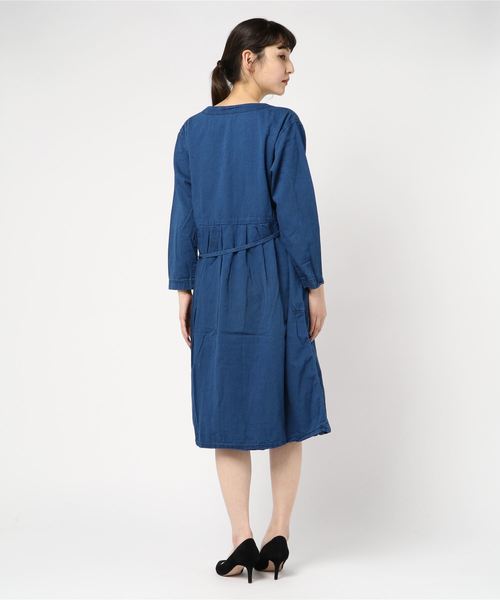 Brocante(ブロカント)の「Brocante / ブロカント カシュクールワンピース 37-135(ワンピース・レディース・ネイビー・2)」の2枚目の写真