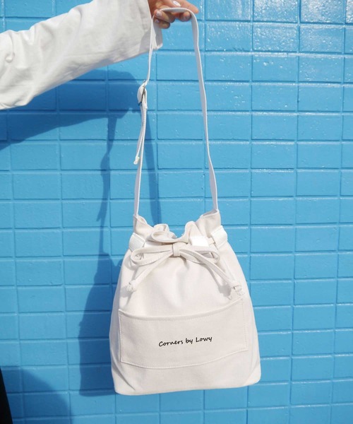 CORNERS（コーナーズ）の「ロゴ入りキャンバストートバック（トートバッグ・レディース・ホワイト/ブラック/アイボリー・FREE）」の7枚目の写真