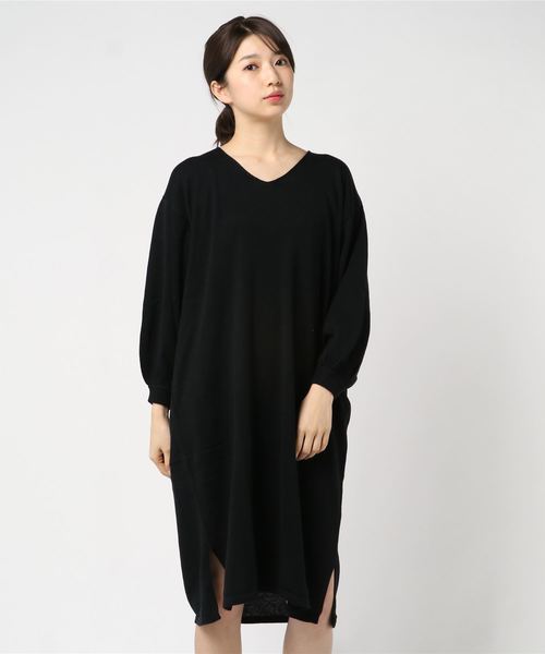 rps(アールピーエス)の「ボリューム袖Vネックニットワンピース(ワンピース・レディース・ベージュ/ラベンダー/アイボリー/ブラック/杢グレー/グレー系その他/キャメル/カーキ/ボルドー・M)」の19枚目の写真