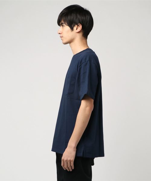 WEGO（ウィゴー）の「WEGO/USAコットンクルーネックポケットTシャツ（Tシャツ/カットソー・メンズ・ホワイト/ブラック/カーキ/ライトパープル/ネイビー/ベージュ/サックスブルー/レッド/ベージュ系その他/パープル/ダークグリーン/ワイン/ブラウン・LARGE/SMALL/MEDIUM）」の14枚目の写真