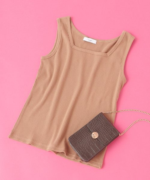 DISCOAT(ディスコート)の「リブスクエアネックノースリタンクトップ(タンクトップ・レディース・アイボリー/ベージュ/レッド系その他/ブラック・FREE)」の3枚目の写真