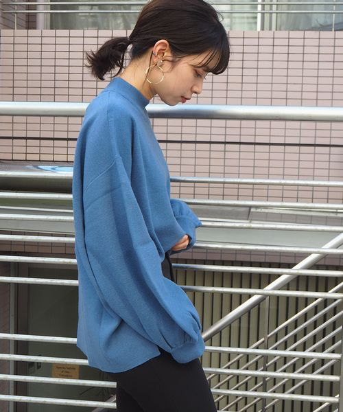 tiptop（ティップトップ）の「[新色登場]総針ボリューム袖ハイネックプルオーバー（ニット/セーター・レディース・ブラック/ベージュ/パープル/アイボリー/グレイッシュベージュ/ブルー/スモークピンク/ダークグレー/モカ/ダークブルー/グリーン・FREE）」の18枚目の写真