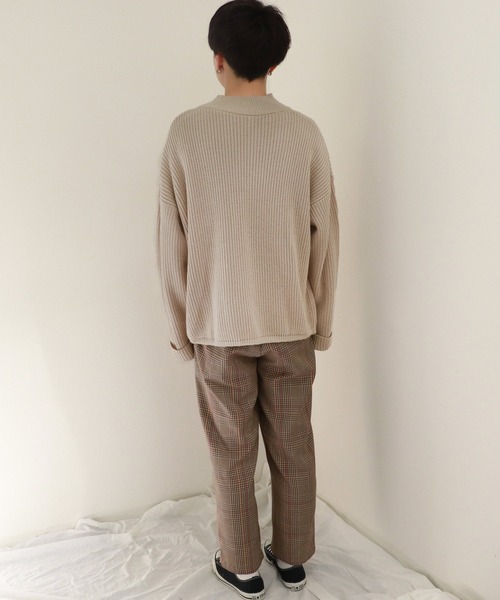 PairPair（ペアペア）の「ドロスト＆ポケット付きモックネックニット（ニット/セーター・レディース・その他/ライトベージュ/ベージュ・MEDIUM/LARGE）」の5枚目の写真
