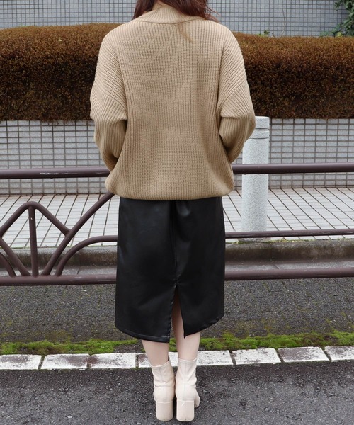 PairPair（ペアペア）の「ドロスト＆ポケット付きモックネックニット（ニット/セーター・レディース・その他/ライトベージュ/ベージュ・MEDIUM/LARGE）」の8枚目の写真