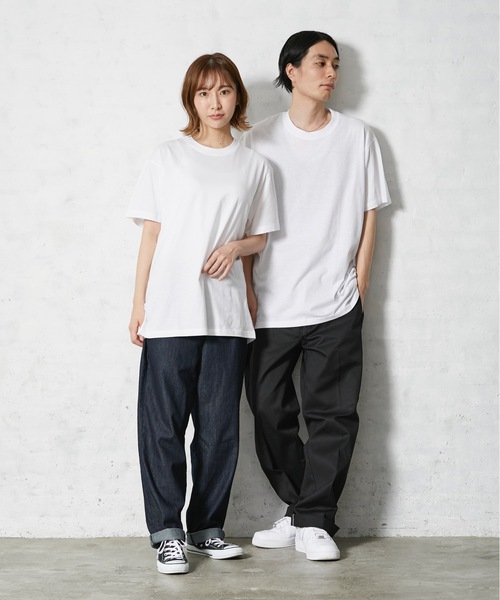 United Athle（ユナイテッドアスレ）の「【United Athle/ユナイテッドアスレ】Tシャツ 　無地　ユニセックス クルーネック（Tシャツ/カットソー・メンズ・ホワイト/ブラック・SMALL/MEDIUM/LARGE/X-LARGE/XX-LARGE）」の5枚目の写真