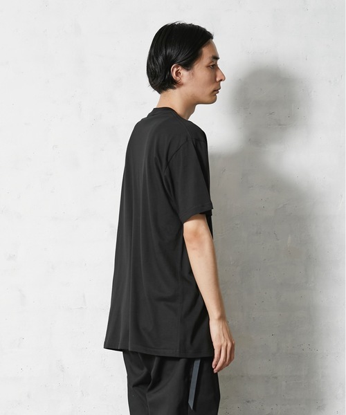 United Athle（ユナイテッドアスレ）の「【United Athle/ユナイテッドアスレ】Tシャツ 　無地　ユニセックス クルーネック（Tシャツ/カットソー・メンズ・ホワイト/ブラック・SMALL/MEDIUM/LARGE/X-LARGE/XX-LARGE）」の19枚目の写真