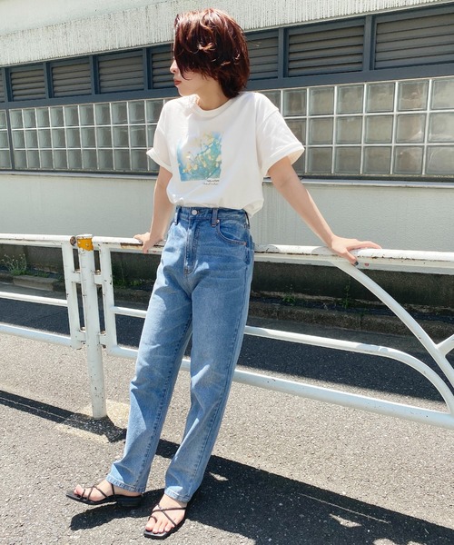 natural couture(ナチュラルクチュール)の「ベルト付きストレッチデニムパンツ(デニムパンツ)」|ブルー