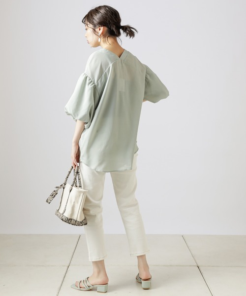 natural couture（ナチュラルクチュール）の「ベルト付きストレッチデニムパンツ（デニムパンツ・レディース・オフホワイト/ブルー/ケミカルウォッシュ・SMALL/MEDIUM）」の16枚目の写真