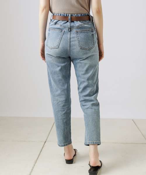natural couture（ナチュラルクチュール）の「ベルト付きストレッチデニムパンツ（デニムパンツ・レディース・オフホワイト/ブルー/ケミカルウォッシュ・SMALL/MEDIUM）」の22枚目の写真