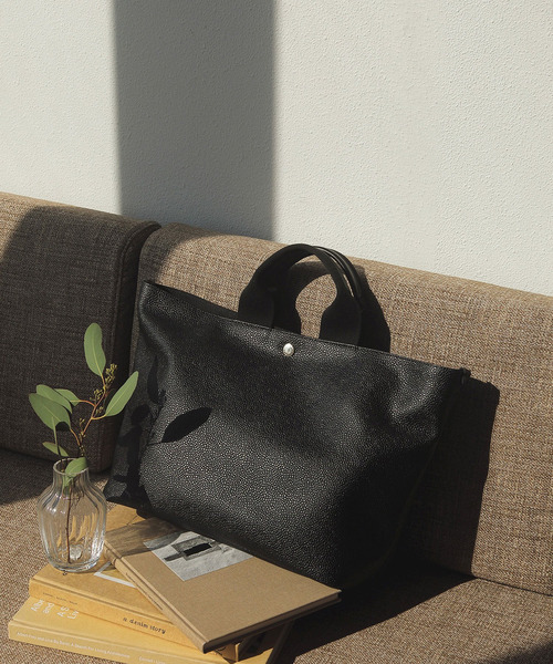 Breath TOPKAPI（ブレストプカピ）の「【Breath TOPKAPI /ブレス トプカピ】スコッチグレイン ネオレザー A4 レディース トートバッグ プレーン（トートバッグ・レディース・ライトグレー/ブラック/クリーム/サンドグレー/キャメル・FREE）」の18枚目の写真