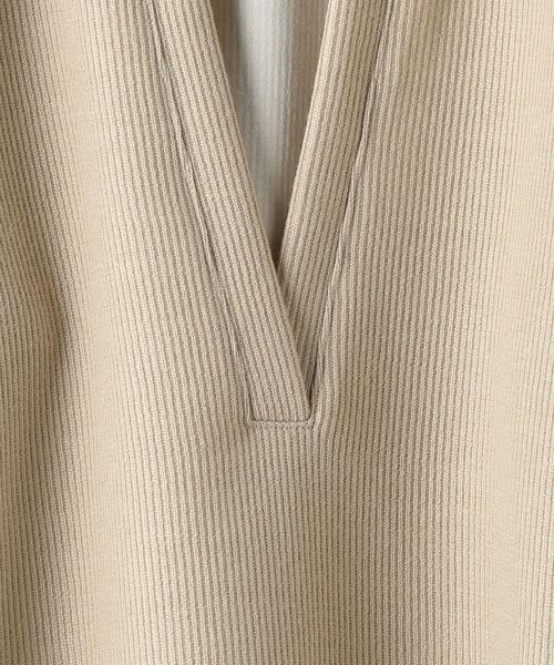 BEAUTY&YOUTH UNITED ARROWS（ビューティーアンドユースユナイテッドアローズ）の「BY ダブルフェイスディープVネックプルオーバーカットソー（Tシャツ/カットソー・レディース・コバルトブルー/ブラック/ナチュラル/ライム/オフホワイト・FREE）」の13枚目の写真