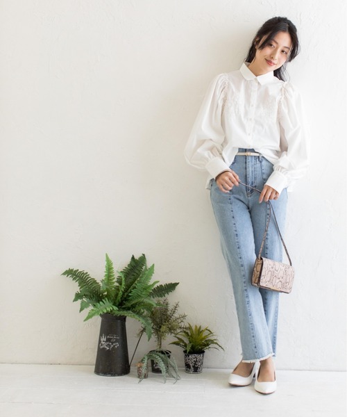 Mysa&Liina(ミーサリーナ)の「レトロ刺繍ブラウス(シャツ/ブラウス・レディース・オフホワイト/ブラック/グレイッシュベージュ・M)」の8枚目の写真