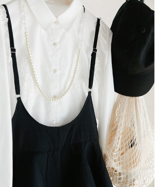 Mysa&Liina(ミーサリーナ)の「レトロ刺繍ブラウス(シャツ/ブラウス・レディース・オフホワイト/ブラック/グレイッシュベージュ・M)」の12枚目の写真