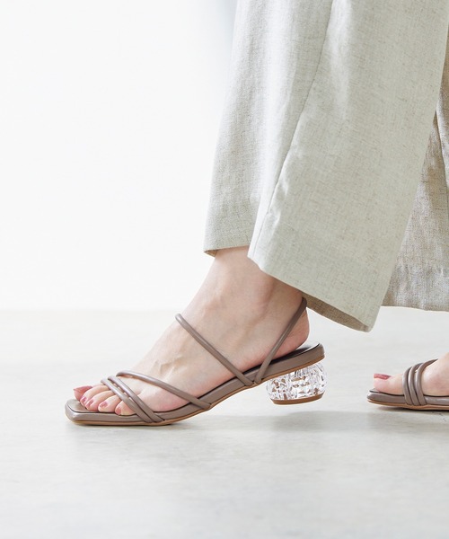 menue（メヌエ）の「スクエアトゥ5連ストラップクリアヒールサンダル（サンダル・レディース・ライトグリーン/ベージュ系その他/ブラック/ホワイト/ゴールド/ブラウン系その他/ラベンダー・L/XS/XXS/LL/3L/S/M）」の4枚目の写真