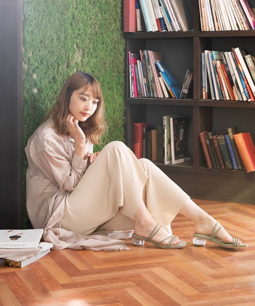 menue（メヌエ）の「スクエアトゥ5連ストラップクリアヒールサンダル（サンダル・レディース・ライトグリーン/ベージュ系その他/ブラック/ホワイト/ゴールド/ブラウン系その他/ラベンダー・L/XS/XXS/LL/3L/S/M）」の13枚目の写真