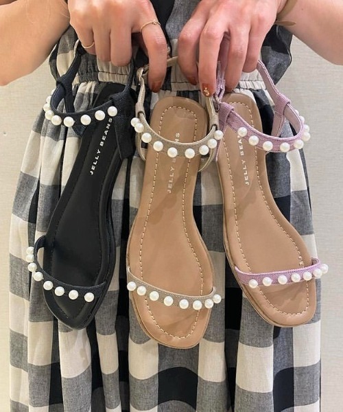 JELLY BEANS（ジェリービーンズ）の「コットンパール付きサンダル(215-30008)JELLY BEANS(ジェリービーンズ)（サンダル・レディース・ラベンダー/グレイッシュベージュ/ブラック・L/M/S）」の19枚目の写真