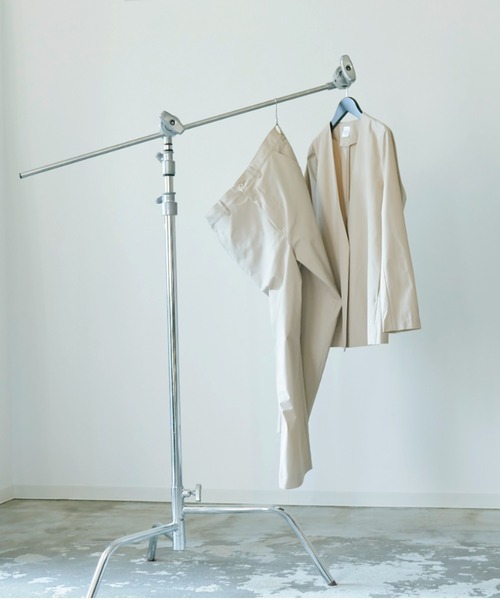 CHRONE(クロネ)の「CHRONE borderless straight trousers -female-(スラックス・レディース・ブラック/ベージュ/ネイビー・S/M/L)」の18枚目の写真