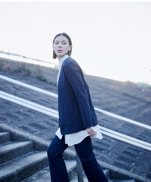 CHRONE(クロネ)の「CHRONE borderless straight trousers -female-(スラックス・レディース・ブラック/ベージュ/ネイビー・S/M/L)」の20枚目の写真
