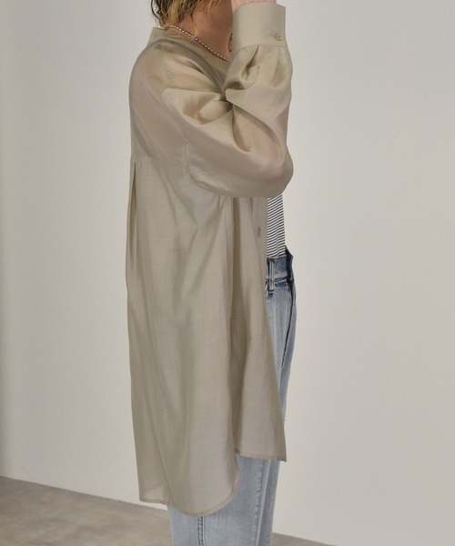 w closet（ダブルクローゼット）の「バンドカラーシアーシャツ（シャツ/ブラウス・レディース・ライトグレー/ライトベージュ・マルチサイズ）」の9枚目の写真