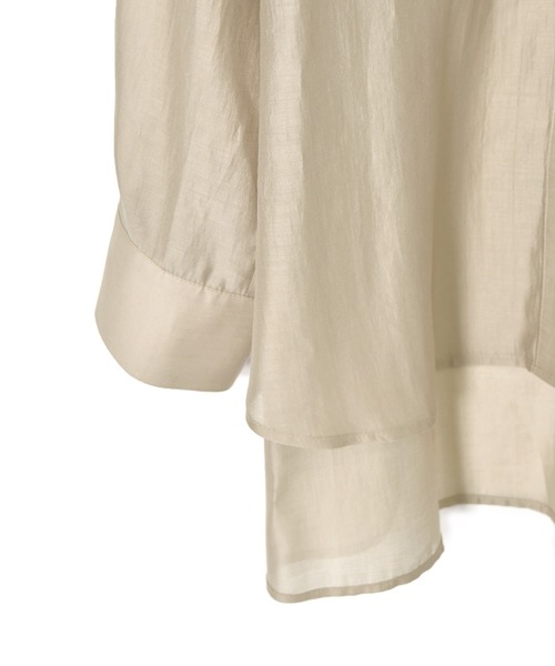 w closet（ダブルクローゼット）の「バンドカラーシアーシャツ（シャツ/ブラウス・レディース・ライトグレー/ライトベージュ・マルチサイズ）」の19枚目の写真