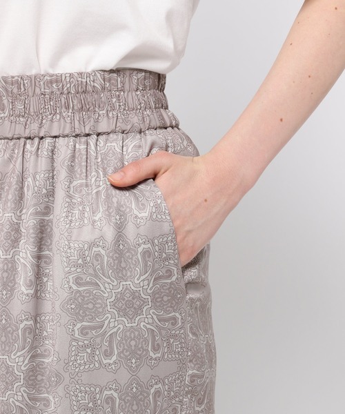 GLOBAL WORK（グローバルワーク）の「サテンリラックス柄イージー/942422（その他パンツ・レディース・ネイビー/ブラック系その他/ベージュ系その他/ダークブラウン・MEDIUM/LARGE）」の19枚目の写真