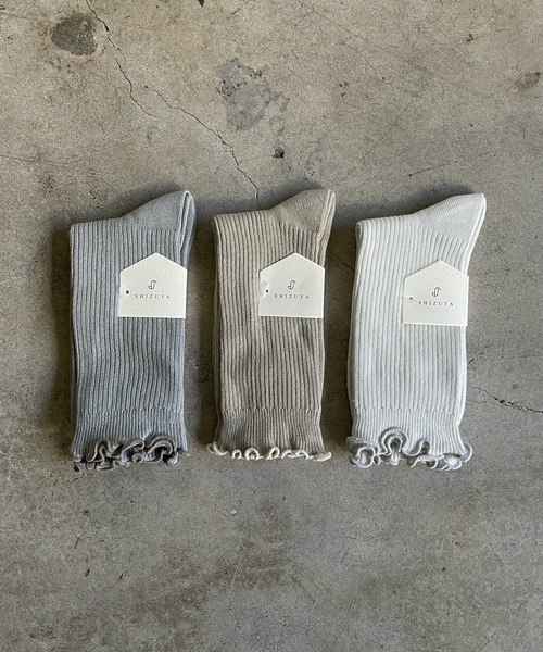 SHIZUTA（シズタ）の「SZT:キッズ&ジュニア＆レディース　メロウ フリル リブソックス 3足セット（ソックス/靴下・キッズ・グレー/ピンク/セージグリーン/ベージュ・M/L/LL）」の6枚目の写真