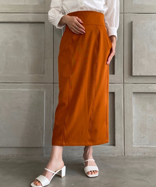 moment+（モーメントプラス）の「エステルストレッチツイルハイウエストタイトスカート（スカート・レディース・アイボリー/ベージュ/グリーン/オレンジ/ブラック/グレイッシュベージュ/ライトグリーン/パープル・M/S/L）」の17枚目の写真