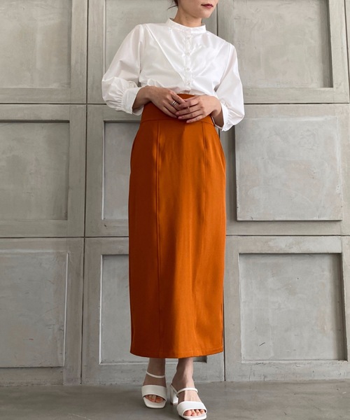 moment+（モーメントプラス）の「エステルストレッチツイルハイウエストタイトスカート（スカート・レディース・アイボリー/ベージュ/グリーン/オレンジ/ブラック/グレイッシュベージュ/ライトグリーン/パープル・M/S/L）」の10枚目の写真