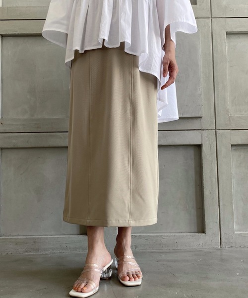 moment+（モーメントプラス）の「エステルストレッチツイルハイウエストタイトスカート（スカート・レディース・アイボリー/ベージュ/グリーン/オレンジ/ブラック/グレイッシュベージュ/ライトグリーン/パープル・M/S/L）」の21枚目の写真