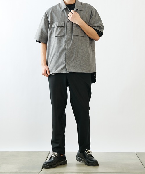 COLONY 2139（コロニートゥーワンスリーナイン）の「ポリトロフラップポケットミリタリー半袖シャツ(セットアップ可)/ビッグシルエット・オーバーサイズ（シャツ/ブラウス・メンズ・ブラック/グレー/カーキ・MEDIUM/LARGE）」の17枚目の写真