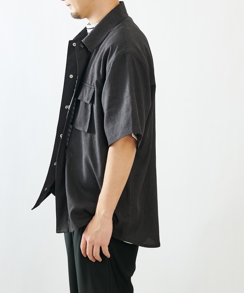 COLONY 2139（コロニートゥーワンスリーナイン）の「ポリトロフラップポケットミリタリー半袖シャツ(セットアップ可)/ビッグシルエット・オーバーサイズ（シャツ/ブラウス・メンズ・ブラック/グレー/カーキ・MEDIUM/LARGE）」の10枚目の写真