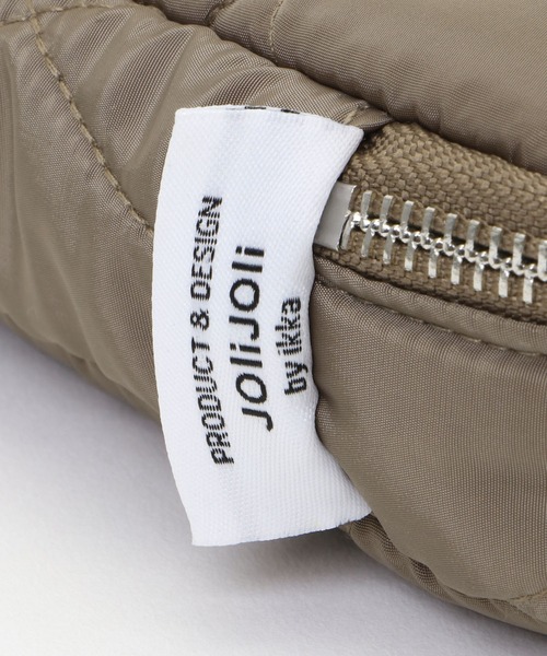 ikka（イッカ）の「チックガジェットポーチ 無地（ポーチ・レディース・ブラック/モカ・FREE）」の4枚目の写真