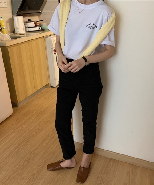 MANGROVE(マングローブ)の「バックロゴカジュアルTシャツ(Tシャツ/カットソー・レディース・ホワイト/ブラック・FREE)」の5枚目の写真