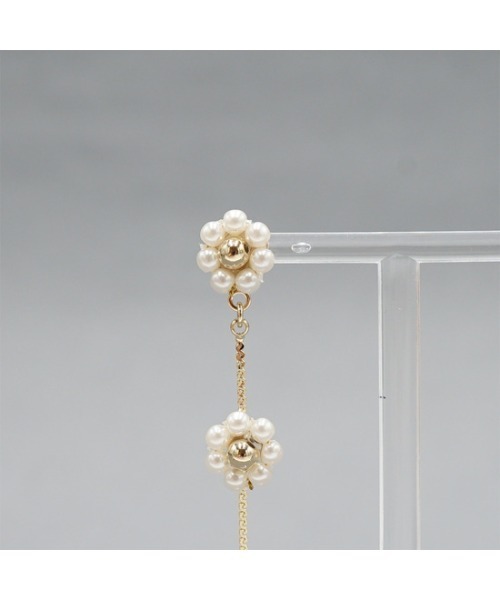 flower（フラワー）の「ゴールドパーリーフルールピアス（ピアス（片耳用）・レディース・ゴールド・FREE）」の2枚目の写真