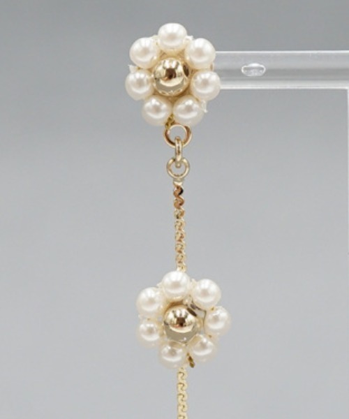 flower（フラワー）の「ゴールドパーリーフルールピアス（ピアス（片耳用）・レディース・ゴールド・FREE）」の4枚目の写真